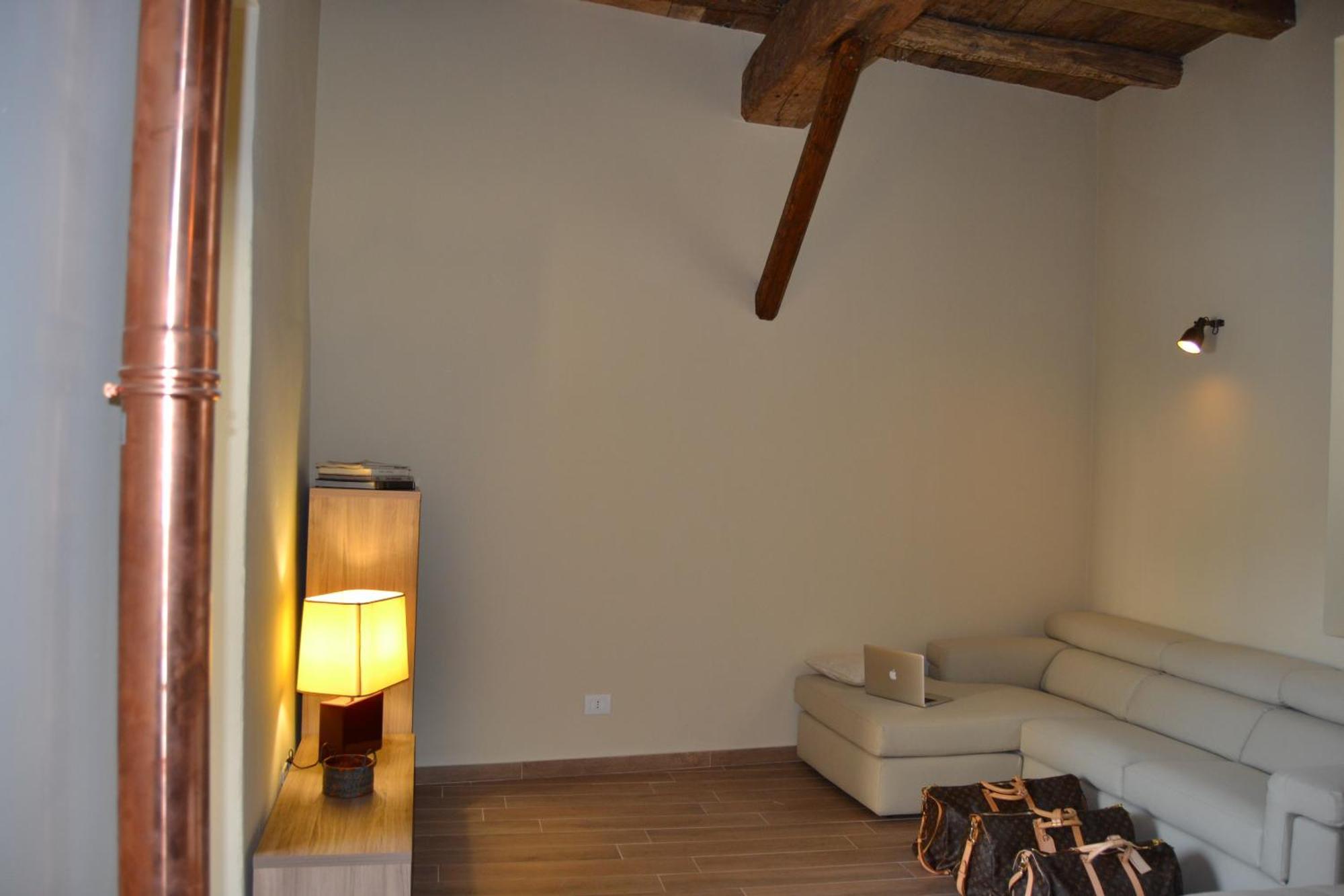 Palazzo Mia By Icasamia It Appartement Castello Cabiaglio Kamer foto