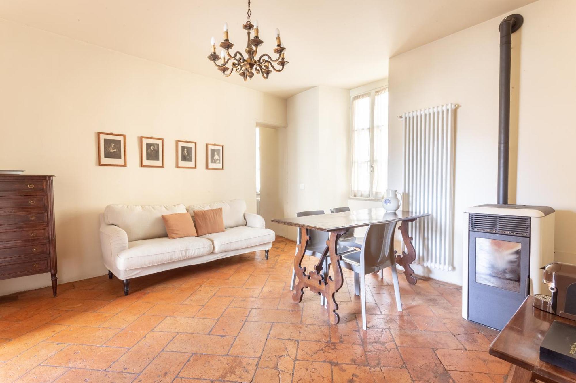 Palazzo Mia By Icasamia It Appartement Castello Cabiaglio Kamer foto
